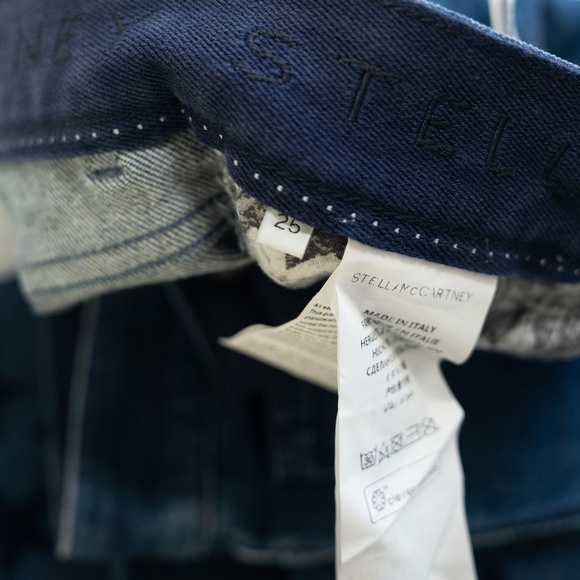 Stella McCartney. Blue Star Print Denim Flared Jeans. - Picture 11 of 11